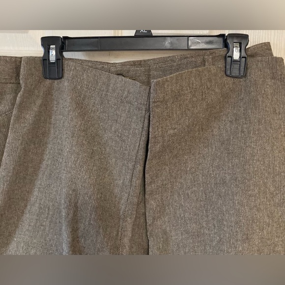 Lee Riders Slacks - Picture 2 of 5